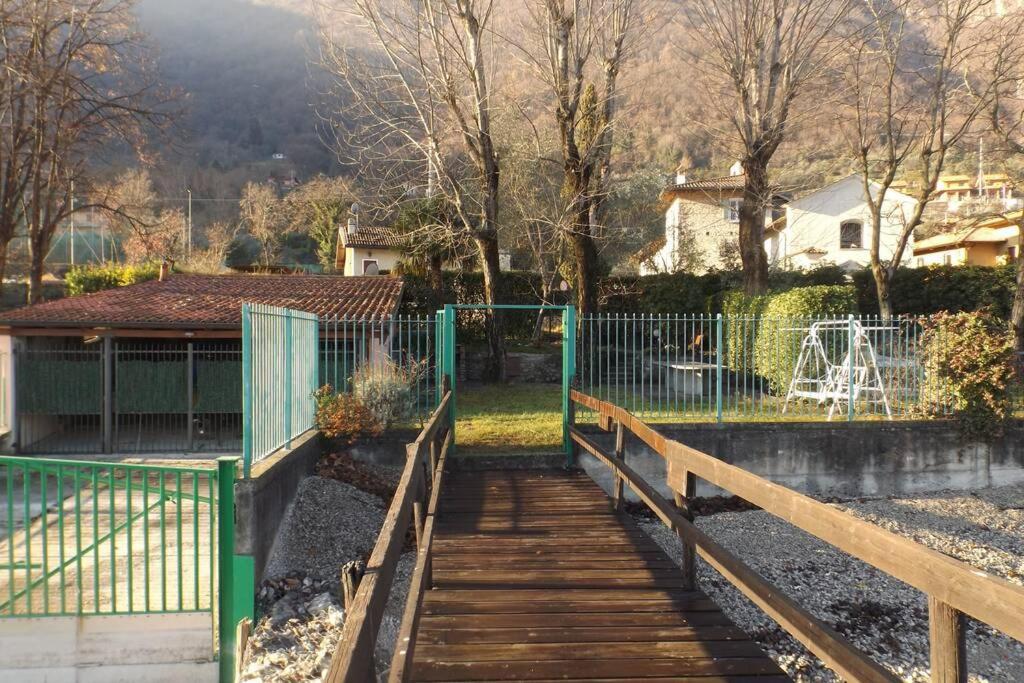 Como Lakeside Cottage - Lakefront Private Garden With Private Access To The Lake Onno Ngoại thất bức ảnh