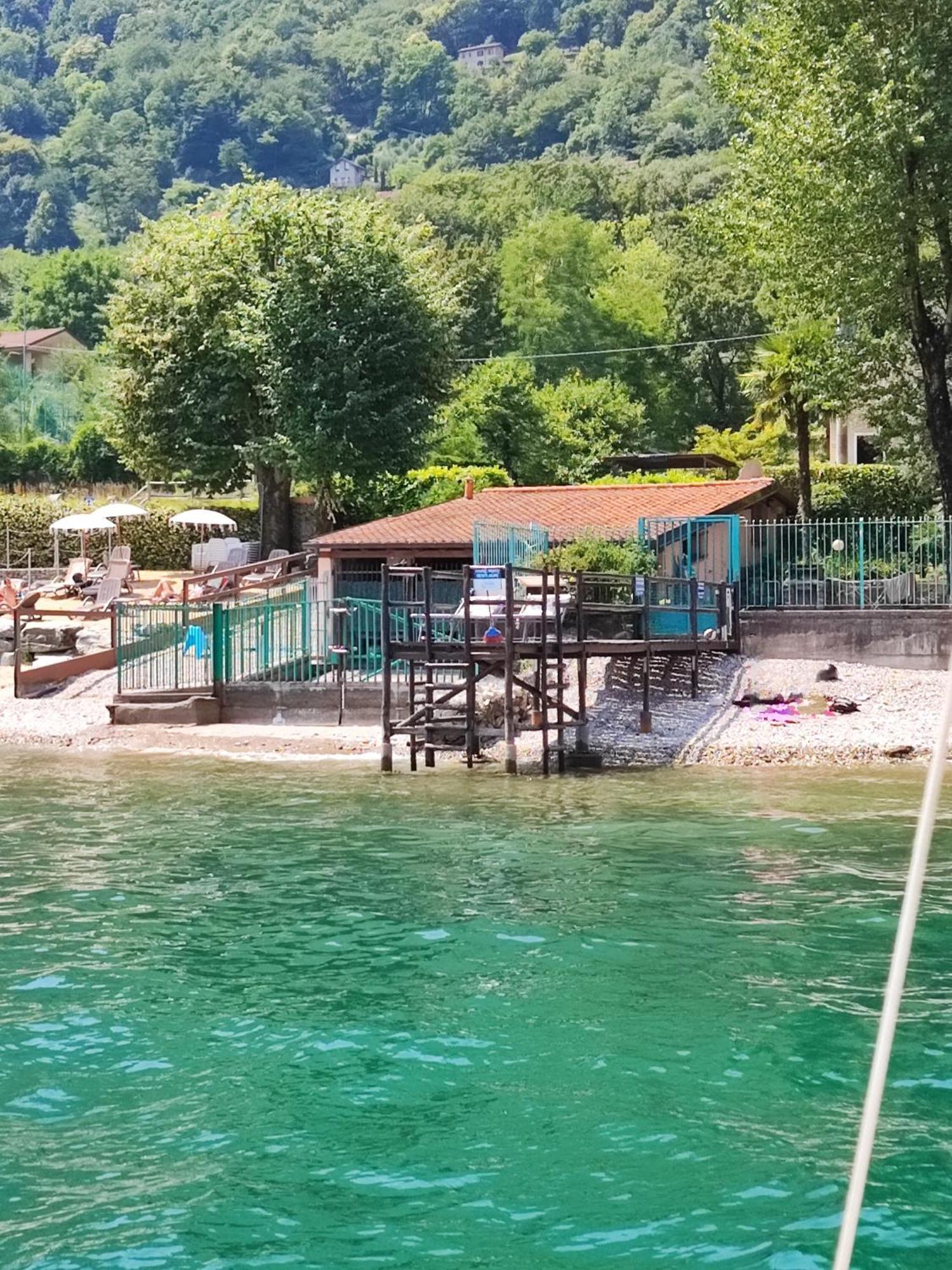 Como Lakeside Cottage - Lakefront Private Garden With Private Access To The Lake Onno Ngoại thất bức ảnh